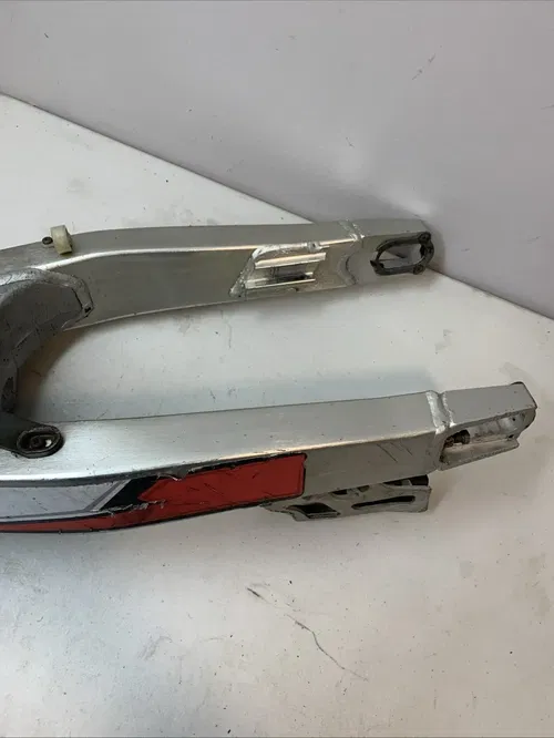 2004 Honda CRF450R OEM Swing Arm Suspension Arm Rear Pivot Arm 52200-MEN-000 crf