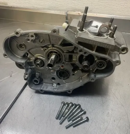 2005 KX65 Bottom End Crank Cases Transmission PARTS OR REPAIR BAD CRANK Rm Kx 65