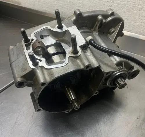 2005 KX65 Bottom End Crank Cases Transmission PARTS OR REPAIR BAD CRANK Rm Kx 65