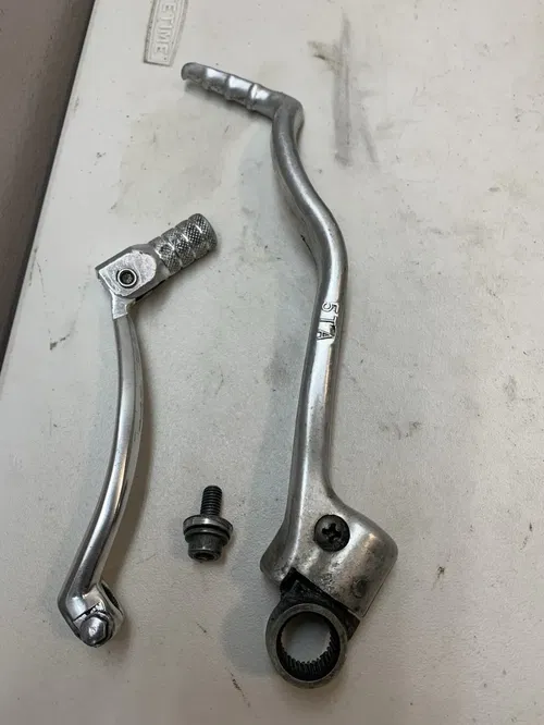 2004 Yamaha YZ450F OEM Kicker Arm Kick Start Lever  Aftermarket Shift Lever 04