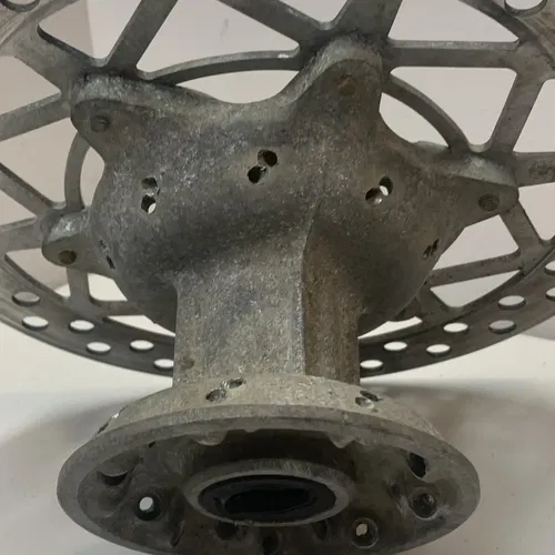 1994 93-95 YZ125 YZ 125 YZ250 WR250 OEM Front Wheel Hub Assembly Center Hub Rim
