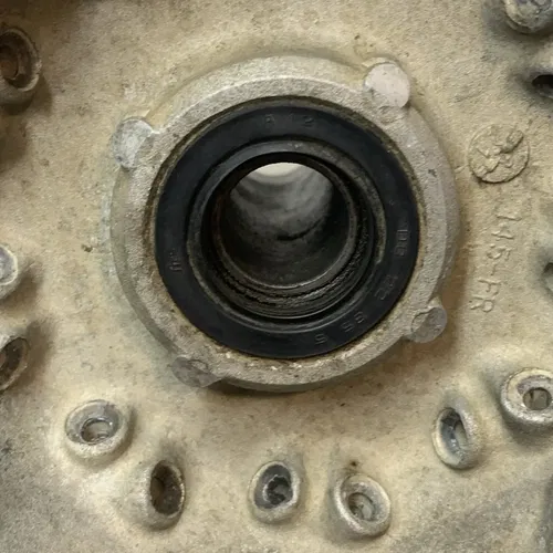 1994 93-95 YZ125 YZ 125 YZ250 WR250 OEM Front Wheel Hub Assembly Center Hub Rim
