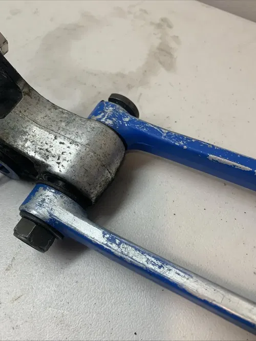 2004 03-05 YAMAHA YZ450F YZ250F OEM Rear Shock Link Swingarm Swing Arm Linkage