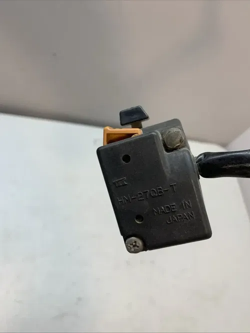 1984 Honda XL250R XL250 XL 250R OEM Left Bar Control Light Switch 35200-KL4-670