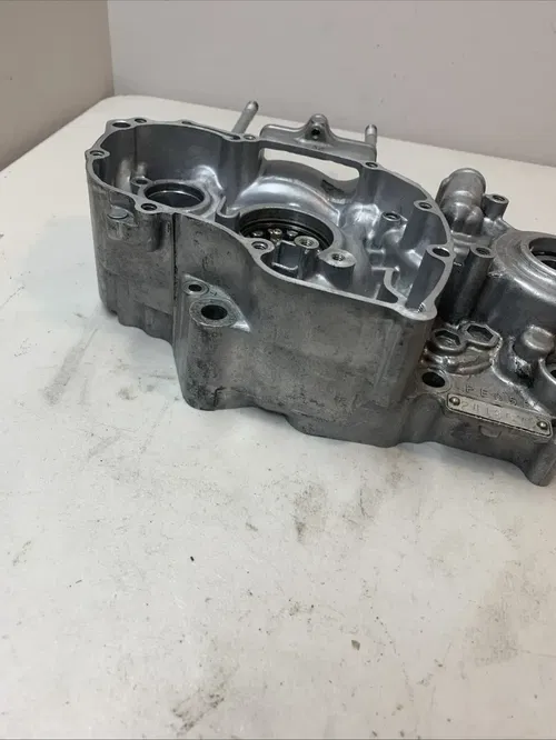 2006 HONDA CRF450R OEM Left Side Engine Crank Case Left Side Motor Case 05-08