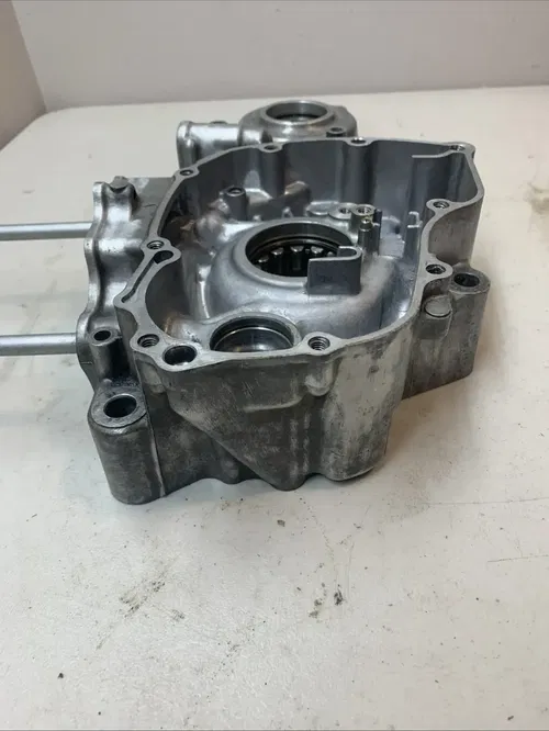 2006 HONDA CRF450R OEM Left Side Engine Crank Case Left Side Motor Case 05-08