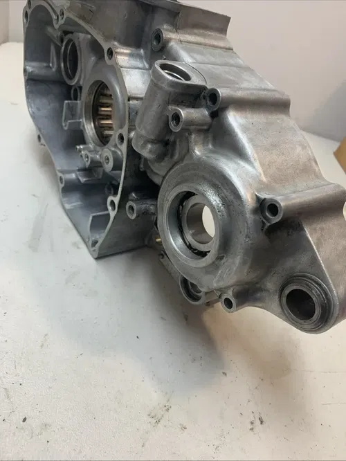 2006 HONDA CRF450R OEM Left Side Engine Crank Case Left Side Motor Case 05-08