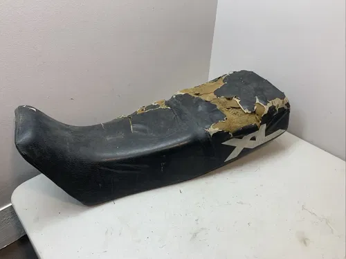 1984 XL250R OEM Seat Complete Original Seal Pan Foam Cover XL 250r Honda Seat