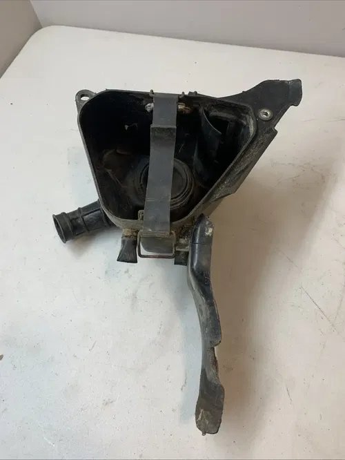 1986 HONDA XR80R XR 80 AIR BOX AIR CLEANER HOUSING 17230-GN1-000 XR80 INTAKE XR
