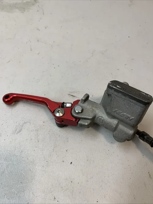 2004 02-18 CRF450R OEM FRONT BRAKE CALIPER MASTER LINE LEVER RES. 45150-MEN-006