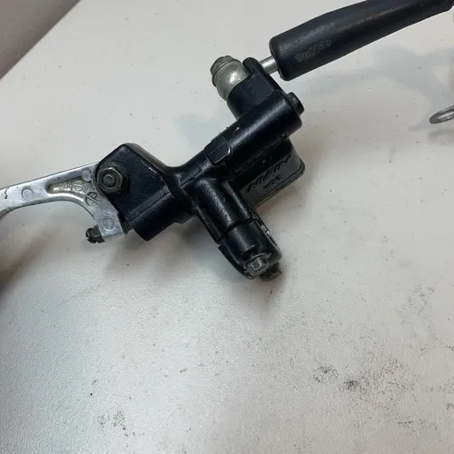 1988 KX250 OEM Front Brake Assembly Caliper Hose Lever Master KX125 KX500 87 88
