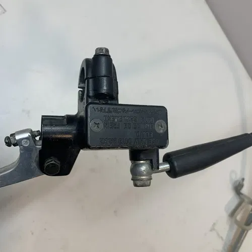1988 KX250 OEM Front Brake Assembly Caliper Hose Lever Master KX125 KX500 87 88