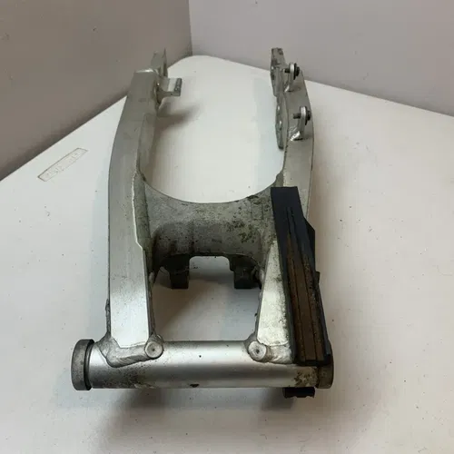 2004 TTR125LE Big Wheel Swing Arm Suspension Arm Rear Swing Arm TTR 125L 00-07