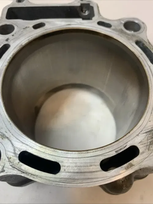 04-08 Honda CRF 450R CRF450R OEM CYLINDER WITH PISTON JUG CYLINDER BARREL DAMAGE