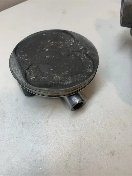04-08 Honda CRF 450R CRF450R OEM CYLINDER WITH PISTON JUG CYLINDER BARREL DAMAGE