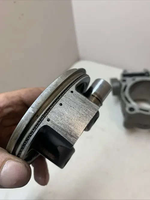 04-08 Honda CRF 450R CRF450R OEM CYLINDER WITH PISTON JUG CYLINDER BARREL DAMAGE