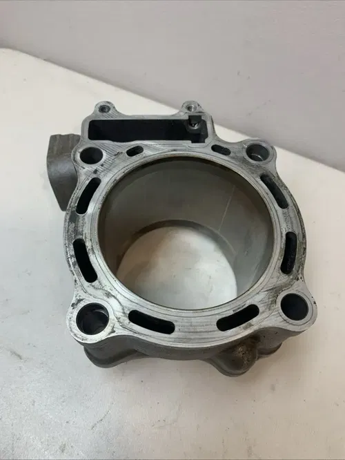 04-08 Honda CRF 450R CRF450R OEM CYLINDER WITH PISTON JUG CYLINDER BARREL DAMAGE