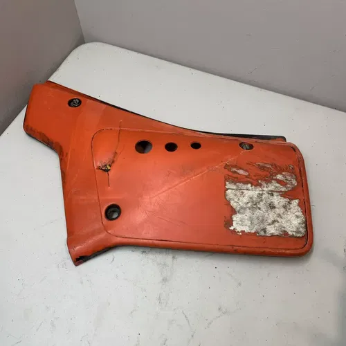 1984 XR500 OEM Left Side Panel Plastic XR 500 Side Panel Left Side Plastic