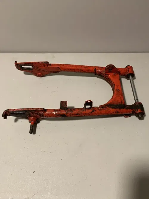 1982 XR80 OEM Swingarm Rear Suspension Arm With Guard xr 80 Swingarm XR 80 Xr80