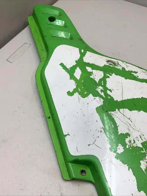 1988 KX125 OEM Right Side Number Plate Plastic Panel 136001-1391 Kawasaki Plate