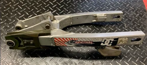 1995 YZ80 OEM Swing Arm Chain Guide Linkage Rear Swimgarm Yz80 1993-2001 Yz 80