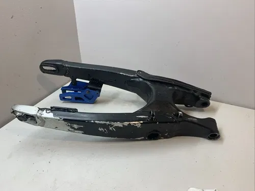 2004 YZ450F OEM Rear Swingarm Swing Arm Suspension Arm YZ 450f