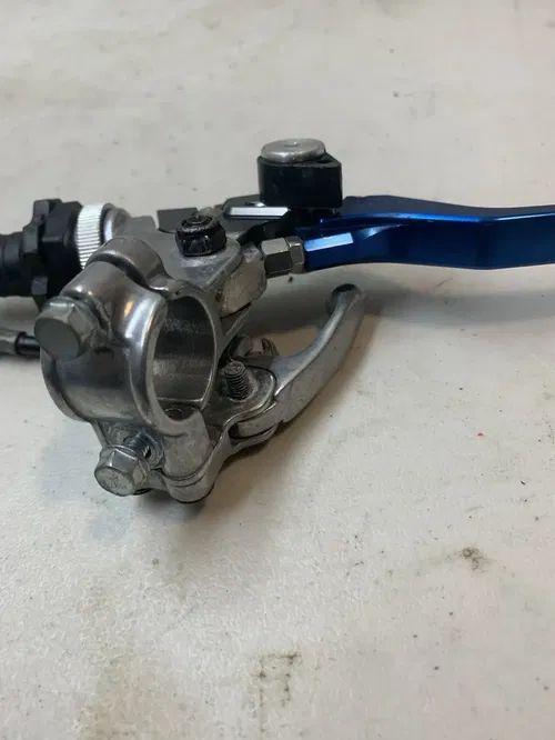04 YZ450f Unbreakable Levers USED Clutch/Decomp/Front Brake Levers