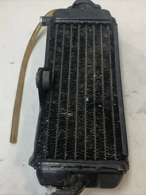 1994 YAMAHA YZ125 OEM RIGHT SIDE FILL SIDE RADIATOR W/ Hoses YZ125 93-95