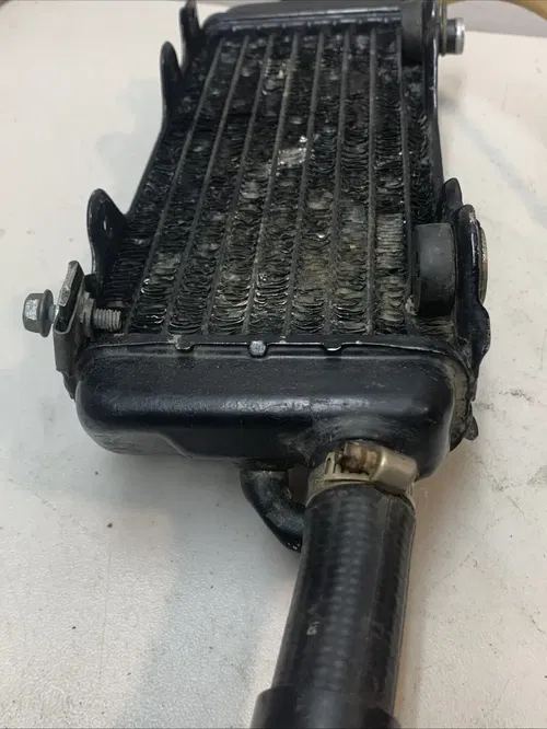 1994 YAMAHA YZ125 OEM RIGHT SIDE FILL SIDE RADIATOR W/ Hoses YZ125 93-95