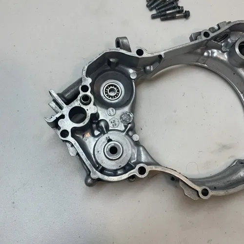 1994 YZ125 OEM Inner Clutch Case Cover Right Side Cover DAMAGED NEEDS REPAIR!!!
