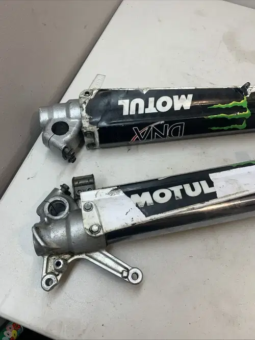 2004 Yamaha YZ450F YZ250F OEM Front Fork Forks Left Right Pair