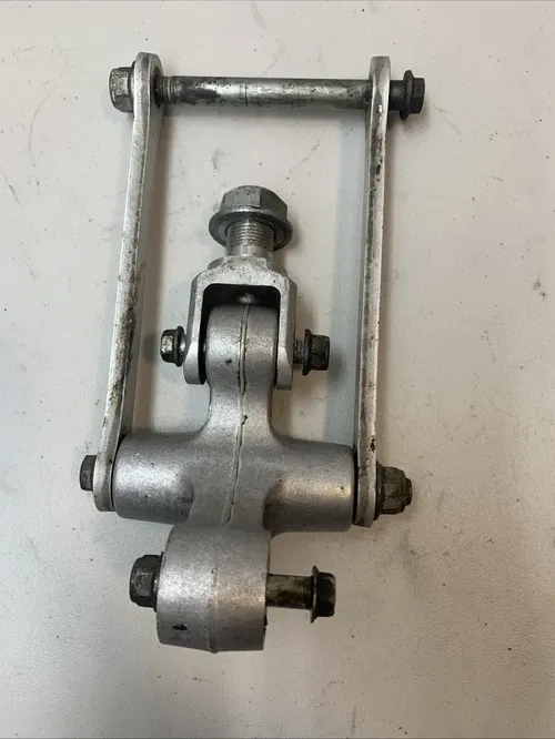 2001 GSXR750 OEM Swing Arm Linkage Dogbone Suspension Linkage gsxr 750 Linkage
