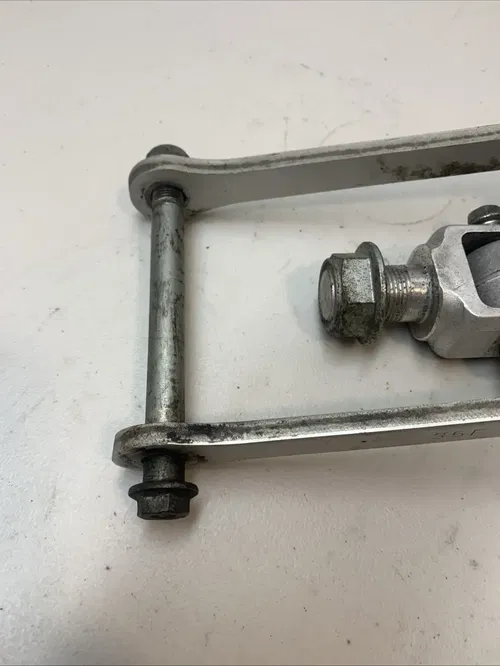 2001 GSXR750 OEM Swing Arm Linkage Dogbone Suspension Linkage gsxr 750 Linkage