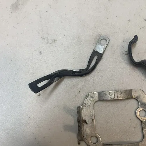 04 Honda CRF450R Cdi Box Mount Bracket 2004 CRF450