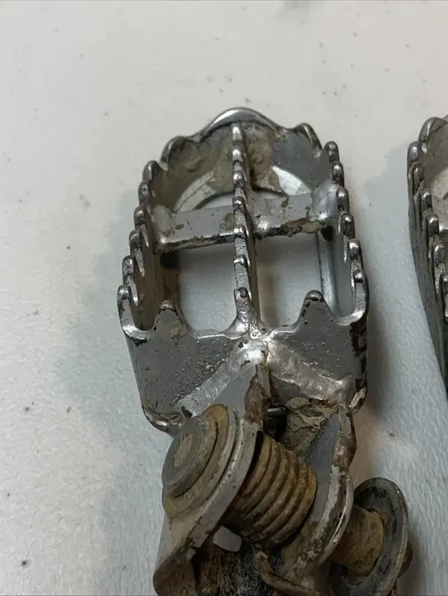 02-22 KX65 OEM Foot Pegs Foot Rest Pegs Stock Foot Pegs Kx 65