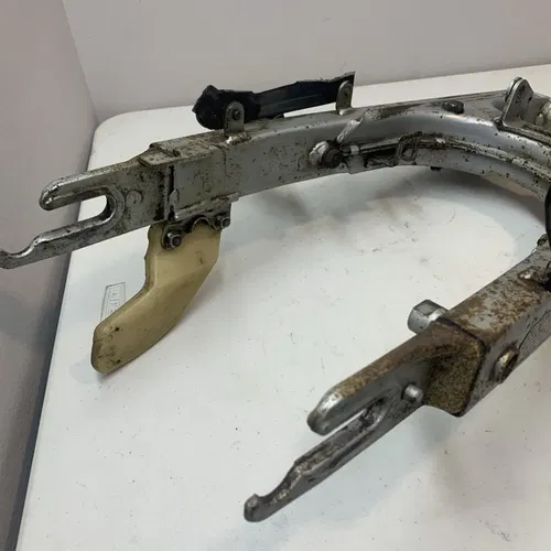 1984 XL250R OEM Swing Arm Rear Suspension Arm 1 Peg Original xl250r Swing Arm