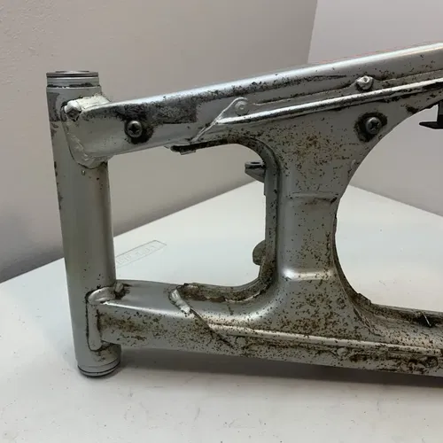 1984 XL250R OEM Swing Arm Rear Suspension Arm 1 Peg Original xl250r Swing Arm