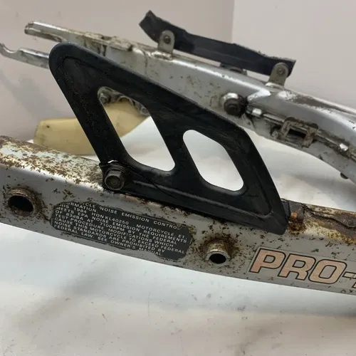 1984 XL250R OEM Swing Arm Rear Suspension Arm 1 Peg Original xl250r Swing Arm