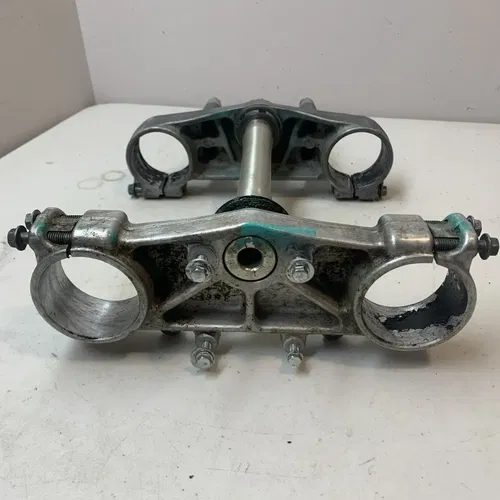 2004 Yamaha YZ450 YZ450F OEM Triple Clamps Tree Stem