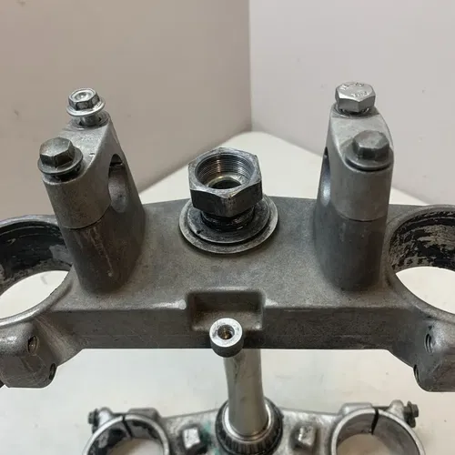 2004 Yamaha YZ450 YZ450F OEM Triple Clamps Tree Stem