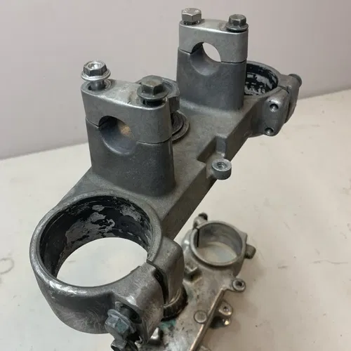 2004 Yamaha YZ450 YZ450F OEM Triple Clamps Tree Stem