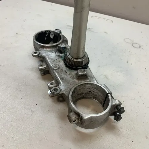 2004 Yamaha YZ450 YZ450F OEM Triple Clamps Tree Stem