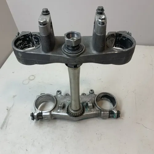 2004 Yamaha YZ450 YZ450F OEM Triple Clamps Tree Stem