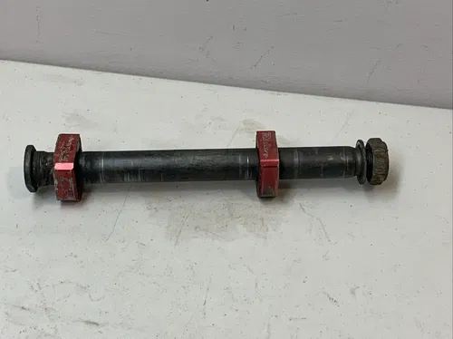 2004 Crf450r Crf250r Oem Rear Axle Bolt Shaft With Aftermarket Blocks 04-09 Crf