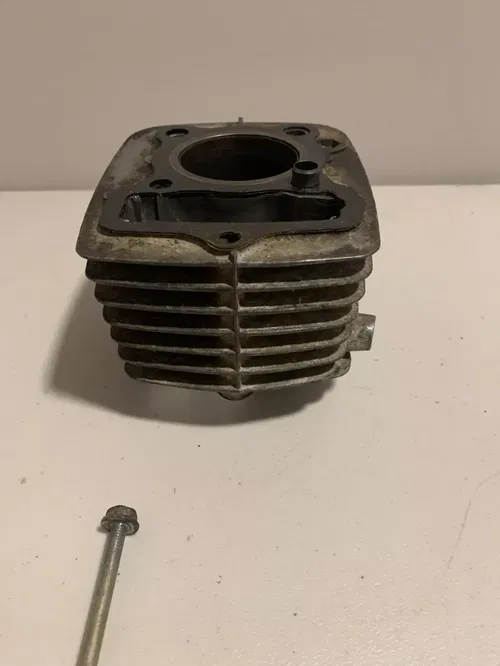1982 XR80 OEM Cylinder Piston And Rings xr80 xr 80 XR 80 Cylinder Jug Top End 82