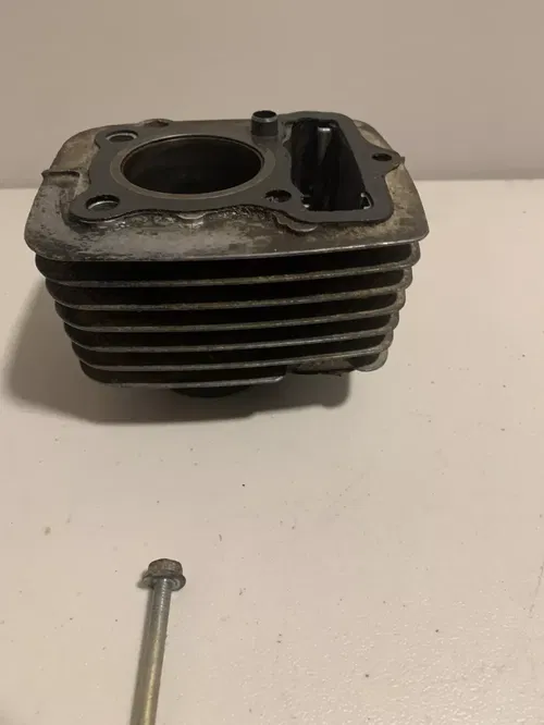 1982 XR80 OEM Cylinder Piston And Rings xr80 xr 80 XR 80 Cylinder Jug Top End 82