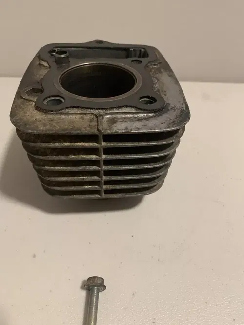1982 XR80 OEM Cylinder Piston And Rings xr80 xr 80 XR 80 Cylinder Jug Top End 82