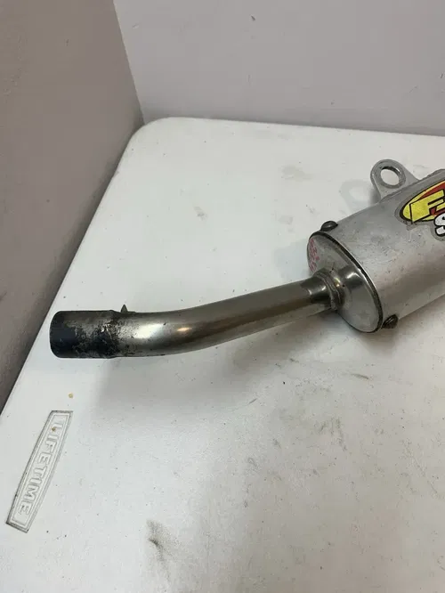 FMF SHORTY SILENCER MUFFLER 24010 P-CORE2 SHORTY YZ125 02-08 DAMAGED FOR PARTS!