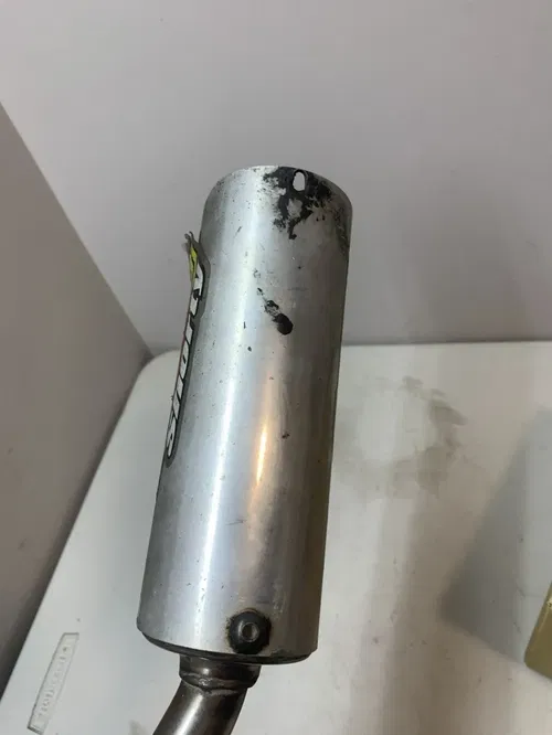 FMF SHORTY SILENCER MUFFLER 24010 P-CORE2 SHORTY YZ125 02-08 DAMAGED FOR PARTS!