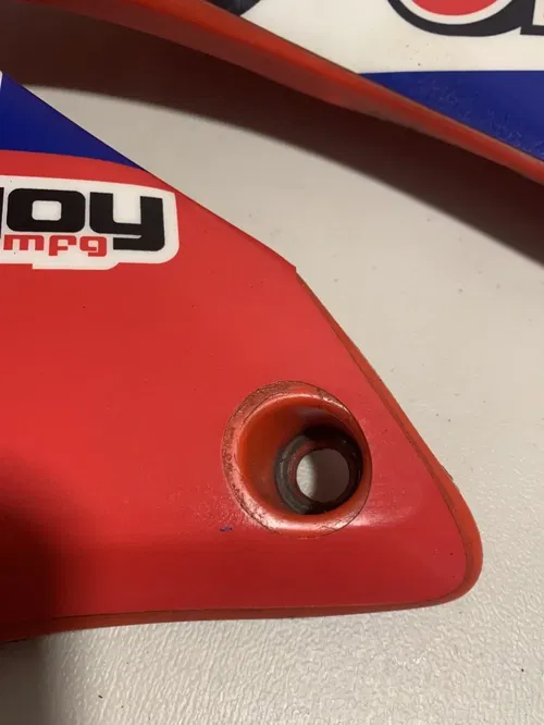 2000 2001 CR250 Lucas Oil Graphics Plastics 00-01 cr 250 Side Shrouds Plastics